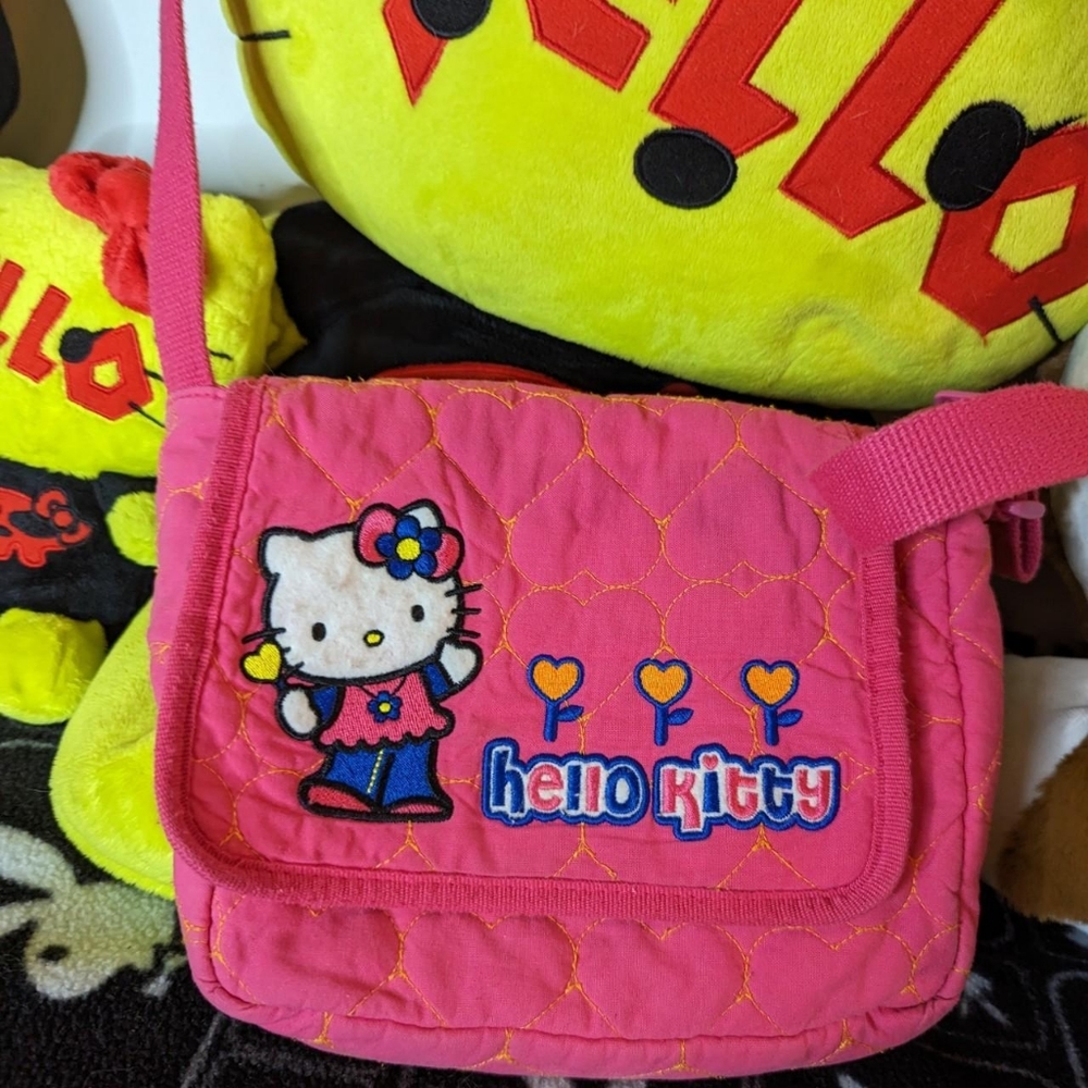 hello kitty 2003 purse